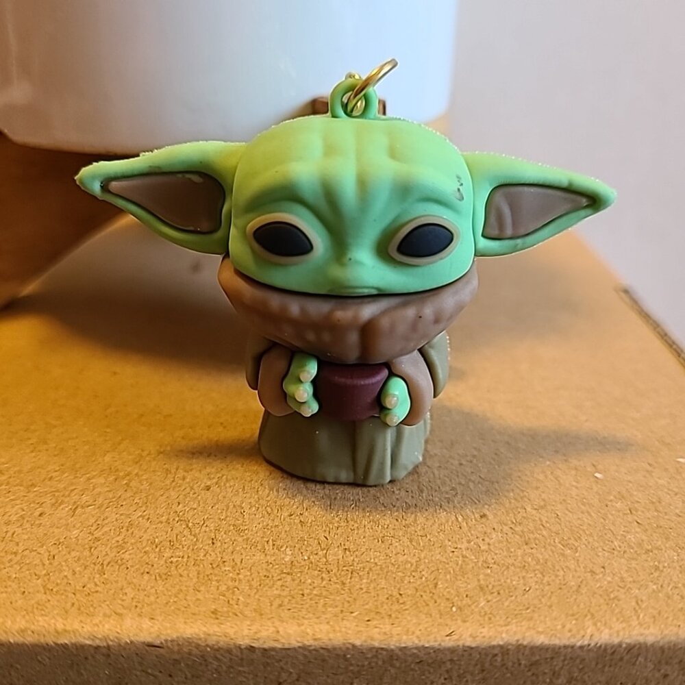 Unbranded Alien Cartoon Character Keychain Unisex NWOT Collectible Home Auto Key
